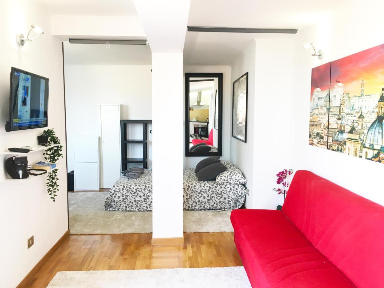 Con Magnifico Terrazzo Vicino A Metropolitana E Vaticano Apartamento *